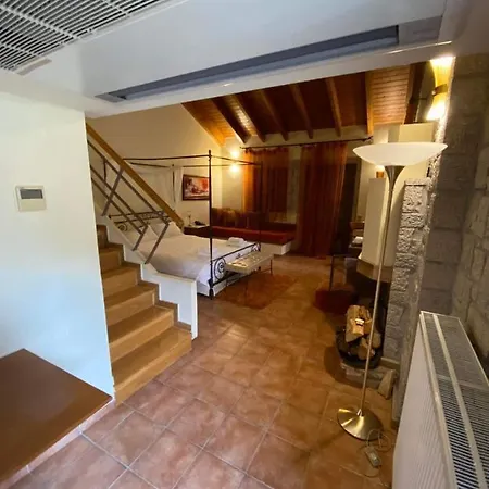 Chalet καστρο πετρινα σαλε καλαβρυτα